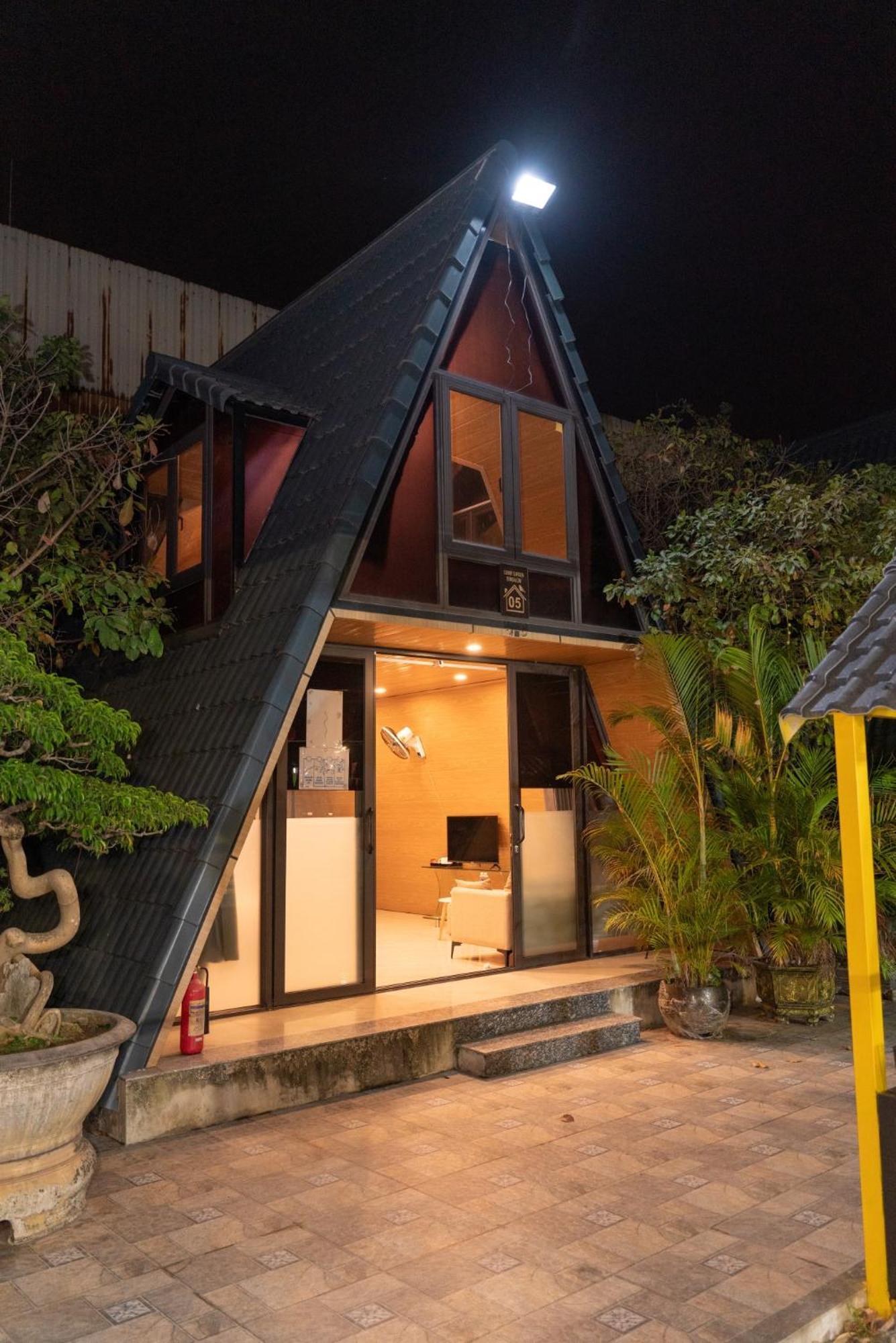 Sunny Bungalow & Hotel Нин Бин Екстериор снимка