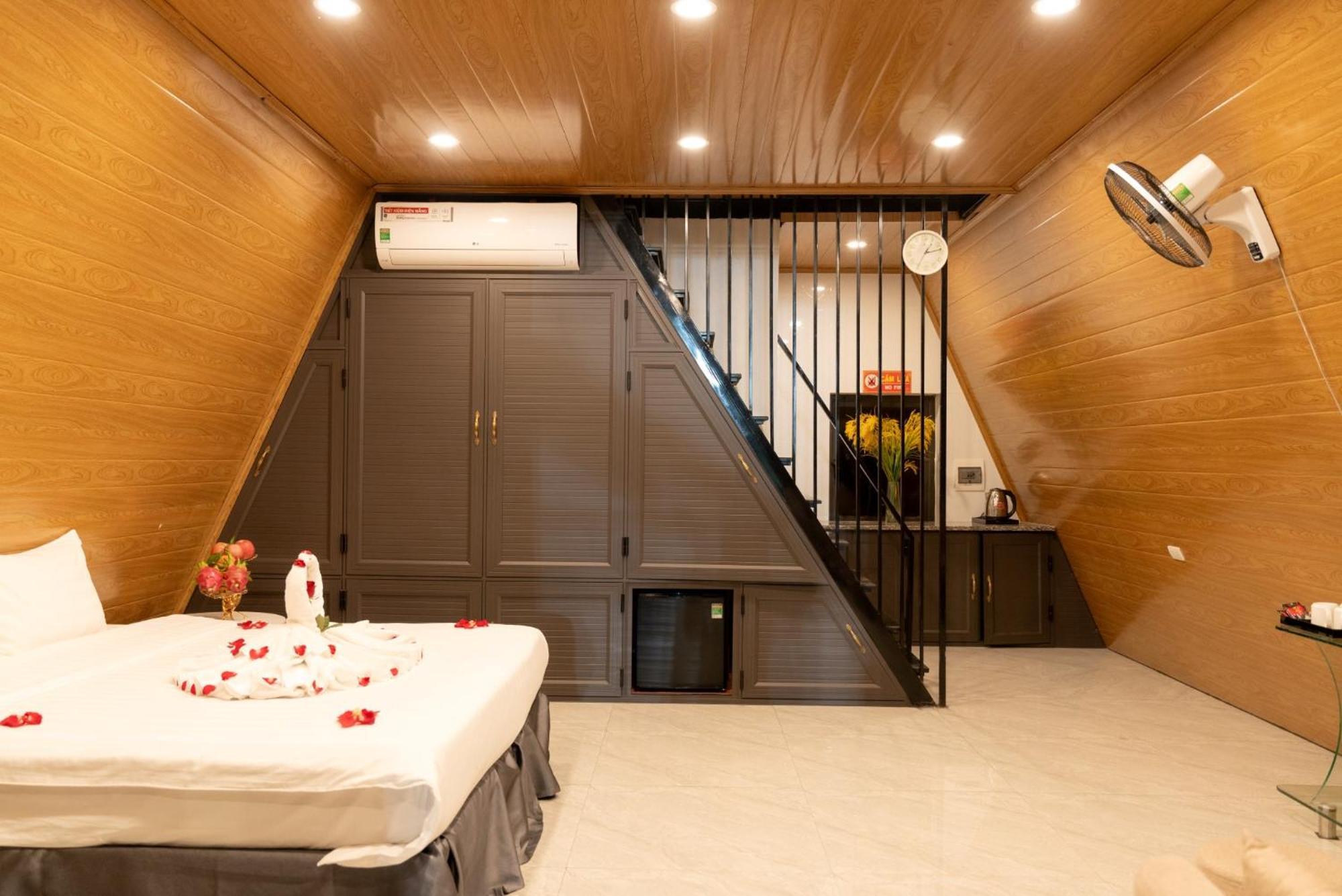 Sunny Bungalow & Hotel Нин Бин Екстериор снимка