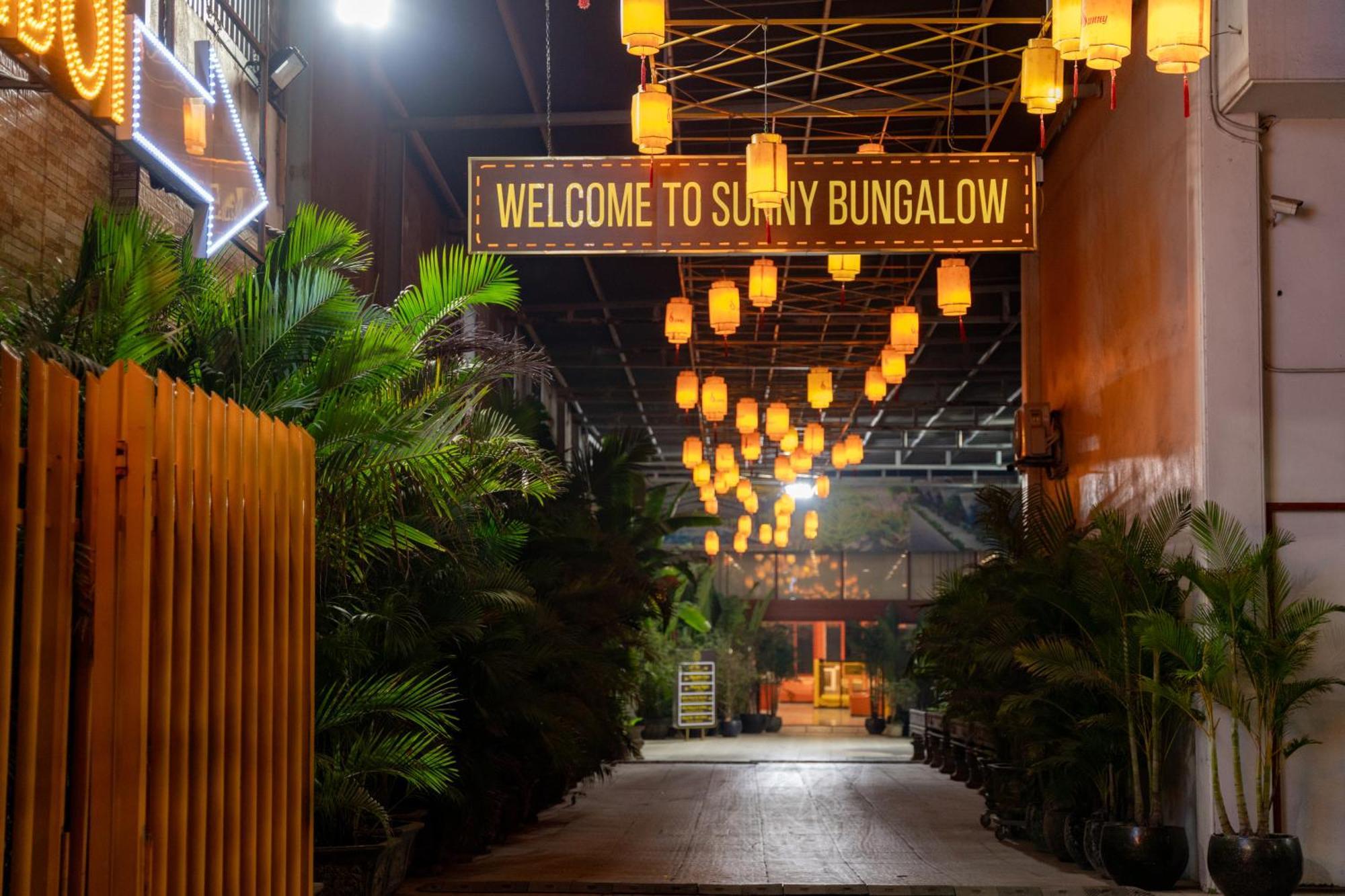 Sunny Bungalow & Hotel Нин Бин Екстериор снимка
