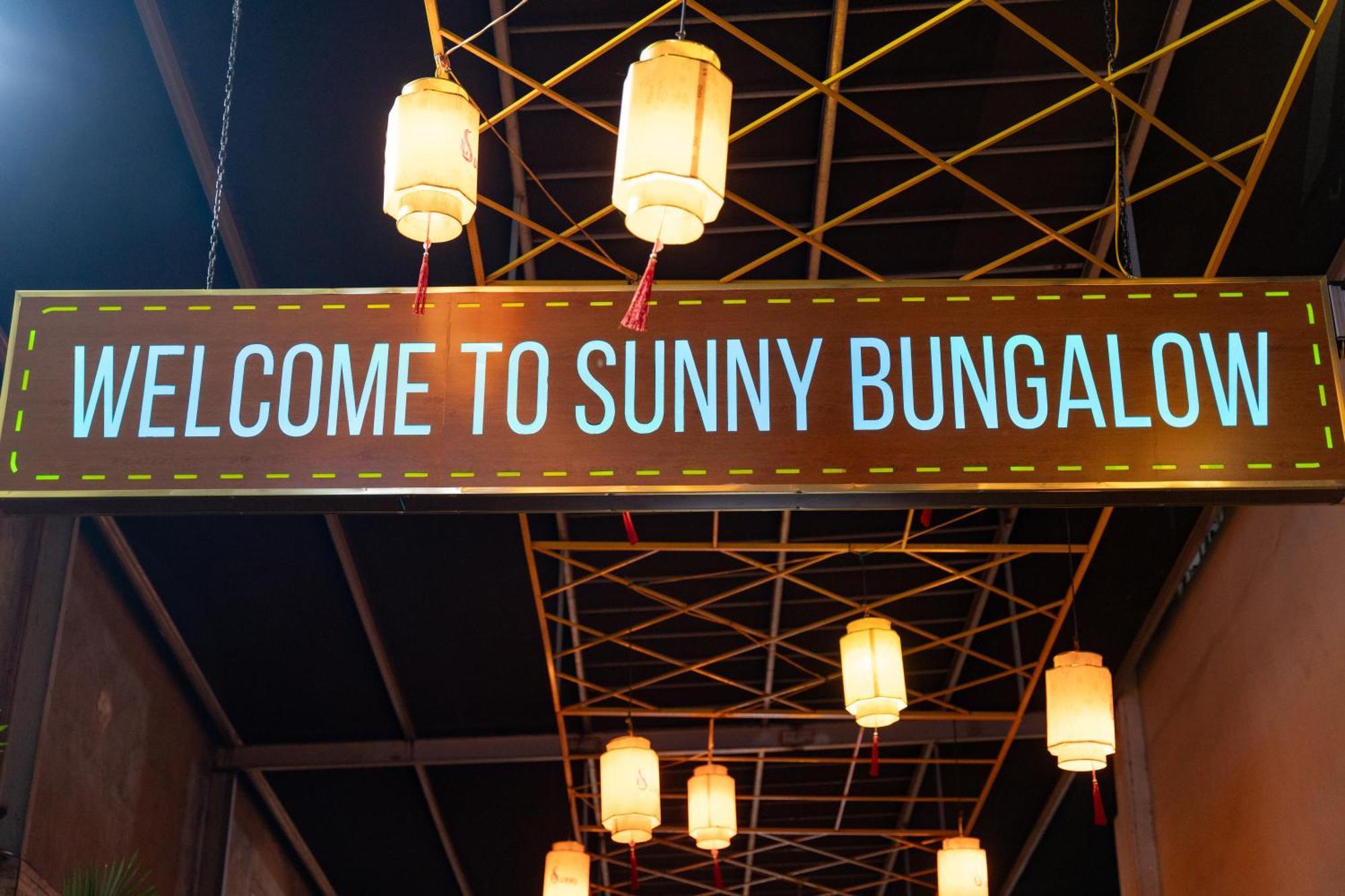 Sunny Bungalow & Hotel Нин Бин Екстериор снимка